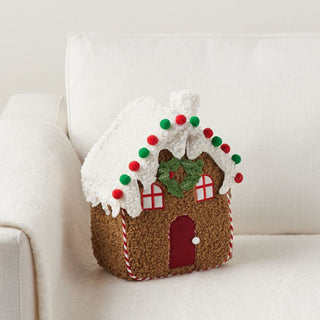 Gemütliches Lebkuchenhaus-Kissen mit Zuckerstangen, Pom-Pom, Gummibärchen und weihnachtlichen Akzenten