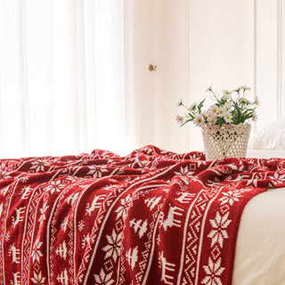 Strickdecke mit nordischem Rentier, festliches Schneeflocken- und Rentier-Design für gemütliche Weihnachtsdeko