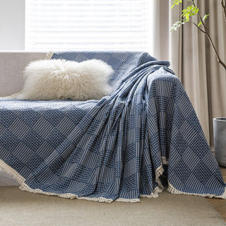 Sofabezug aus strukturiertem Indigo-Patchwork